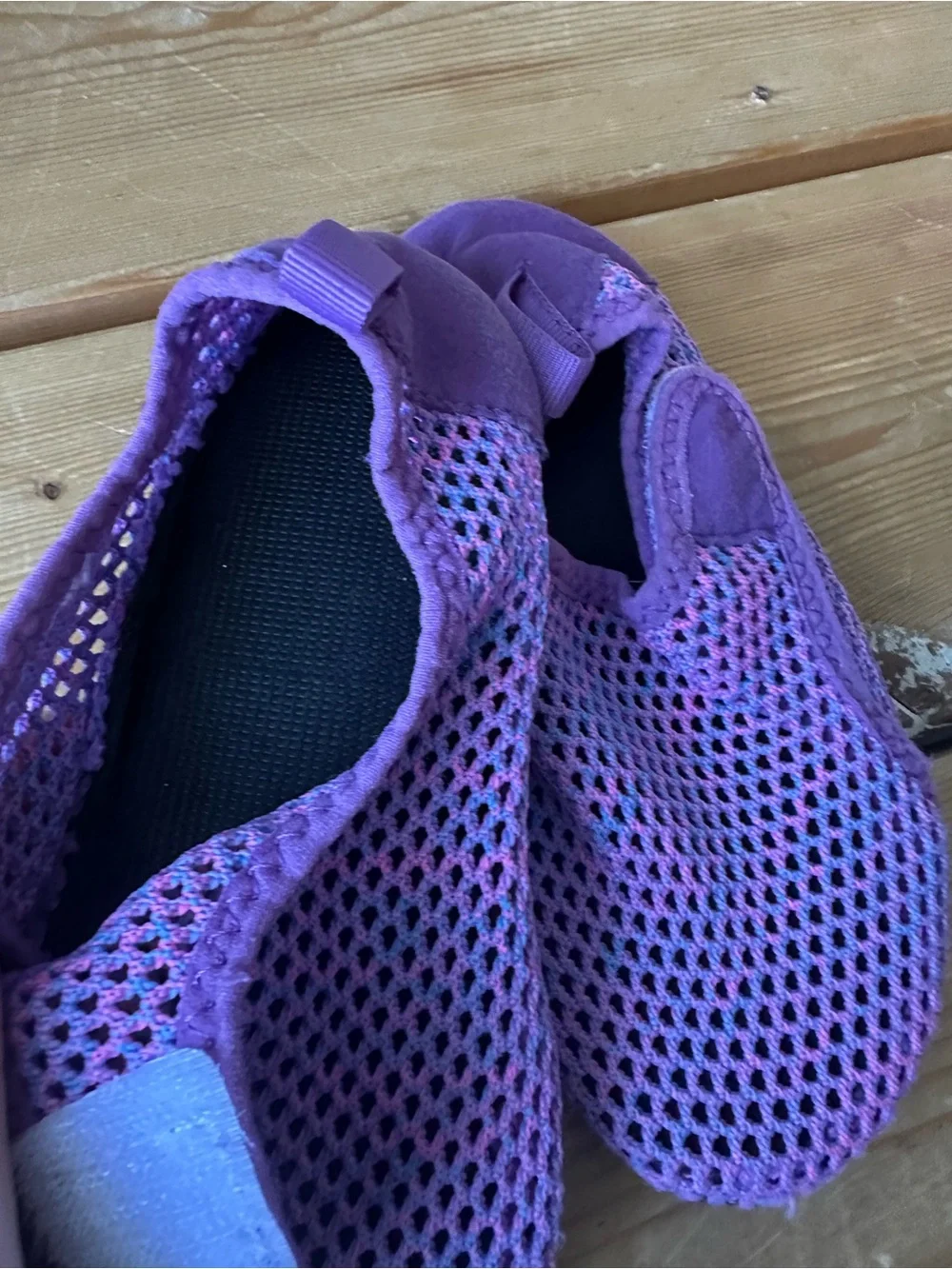 Girls Purple Mesh Water Shoes size 30/31 - 1